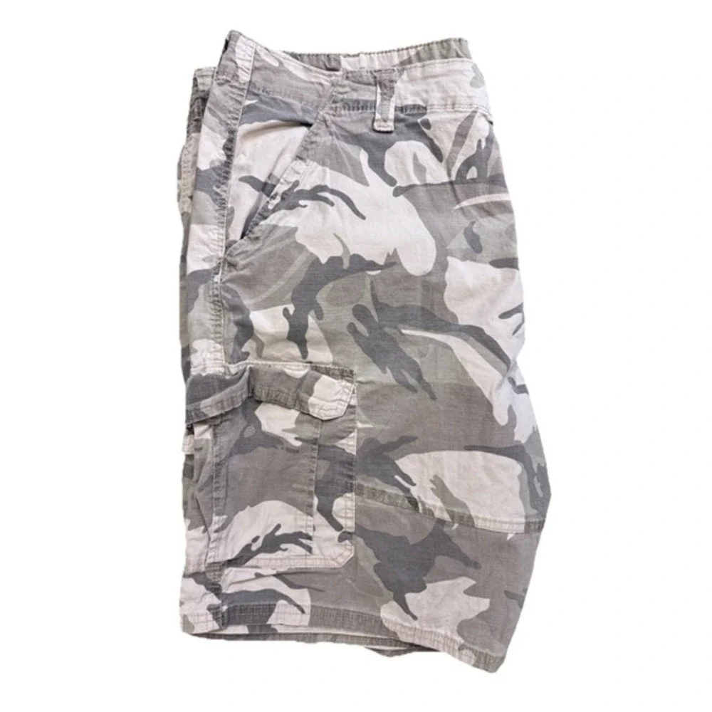 Wrangler Camo Cargo Shorts Mens 42 Relaxed Fit Loose Utility Outdoors Green Army